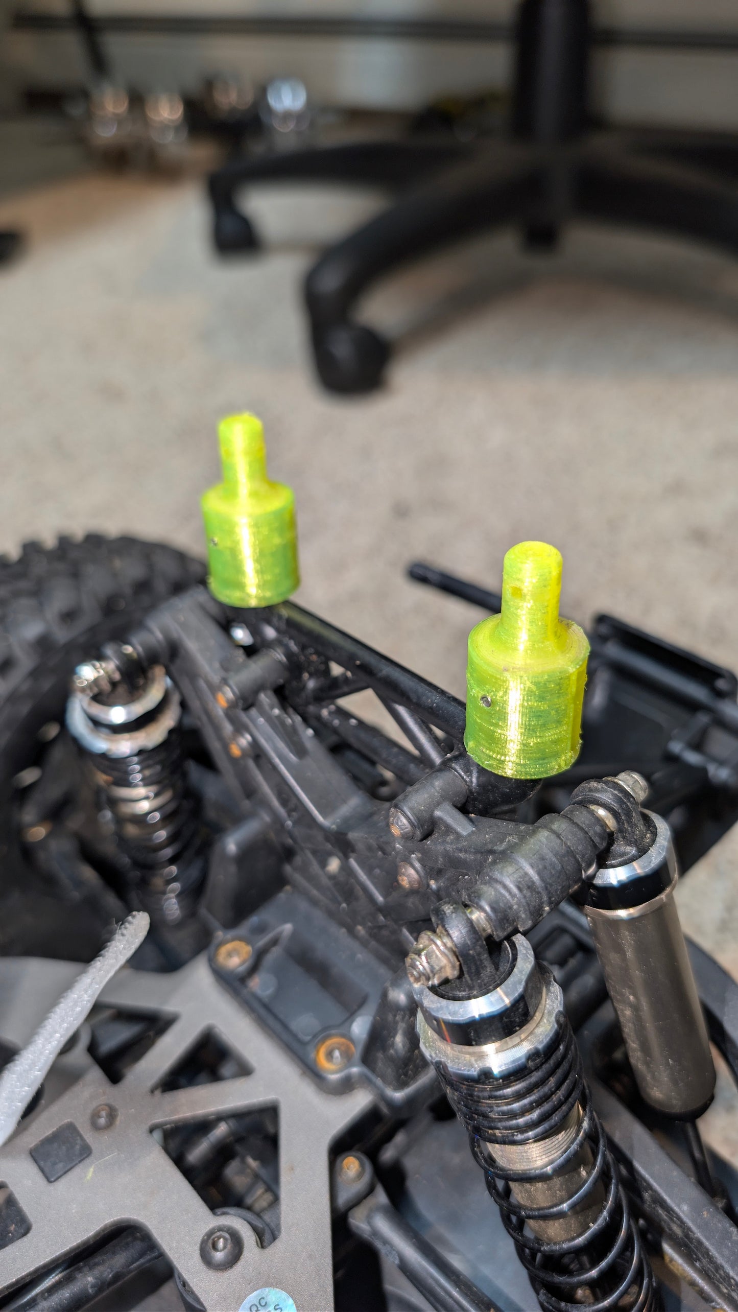 HOCKEY PUCK LIFT KIT (for the FMS RTR Bronco)